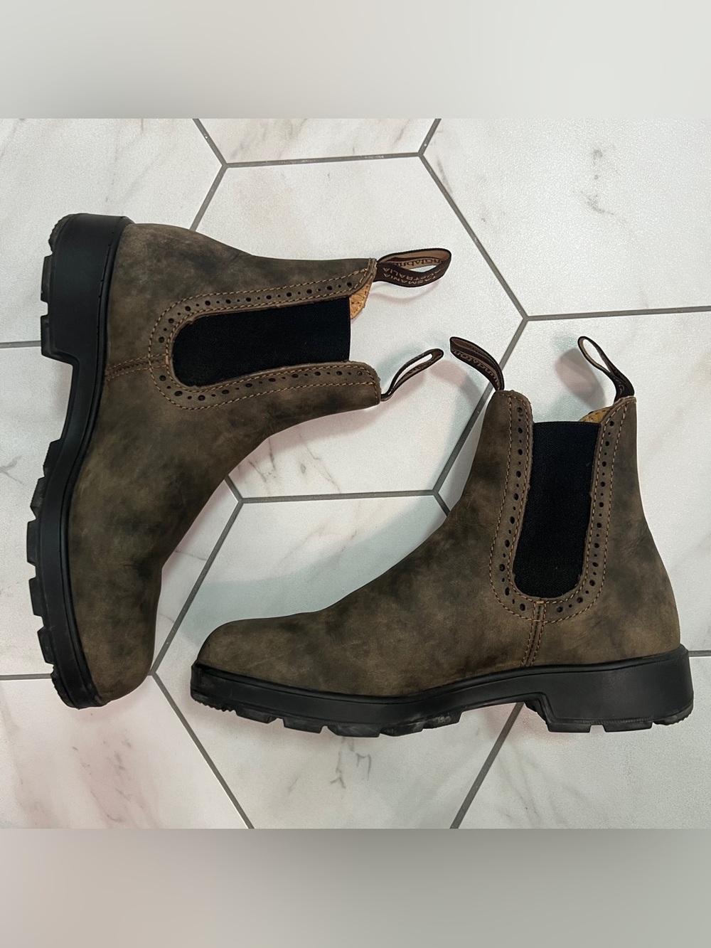 Blundstone High-Top 1351 Rustic Brown Chelsea Boot Size 7 Women's - Picture 6 of 11